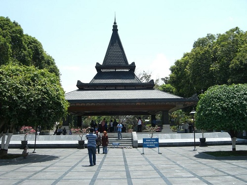 Tomb of First President of Indonesia, Ir. Soekarno